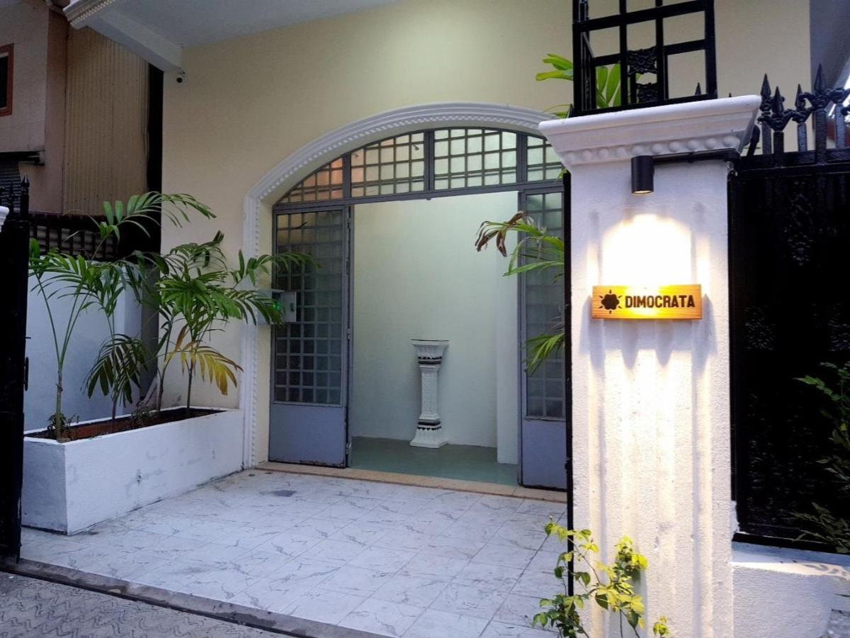 Ferienwohnung Dimocrata Phnom Penh Exterior foto